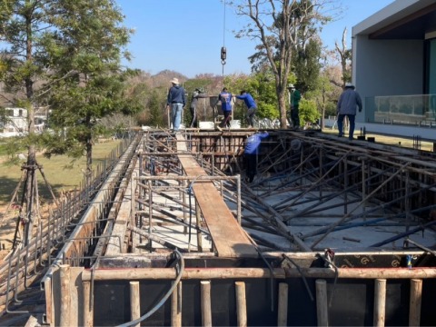 บริษัทรับเหมาสร้างสระว่ายน้ำในบ้านระบบเกลือ